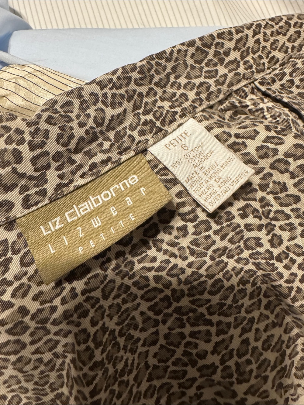 Leopard Print Button-Up Jacket - Picture 4 of 6